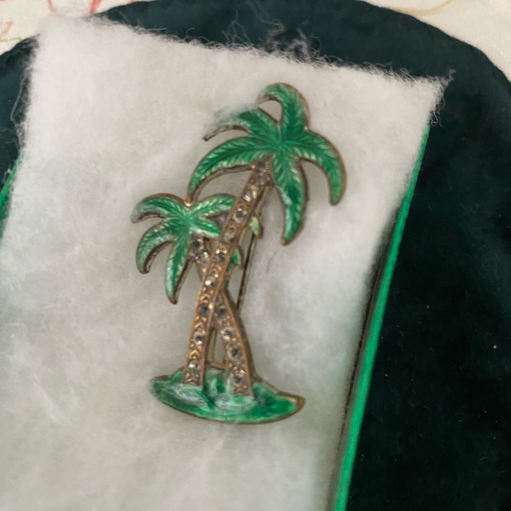 Palm tree art deco pin